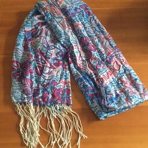 Virginia Lilly scarf